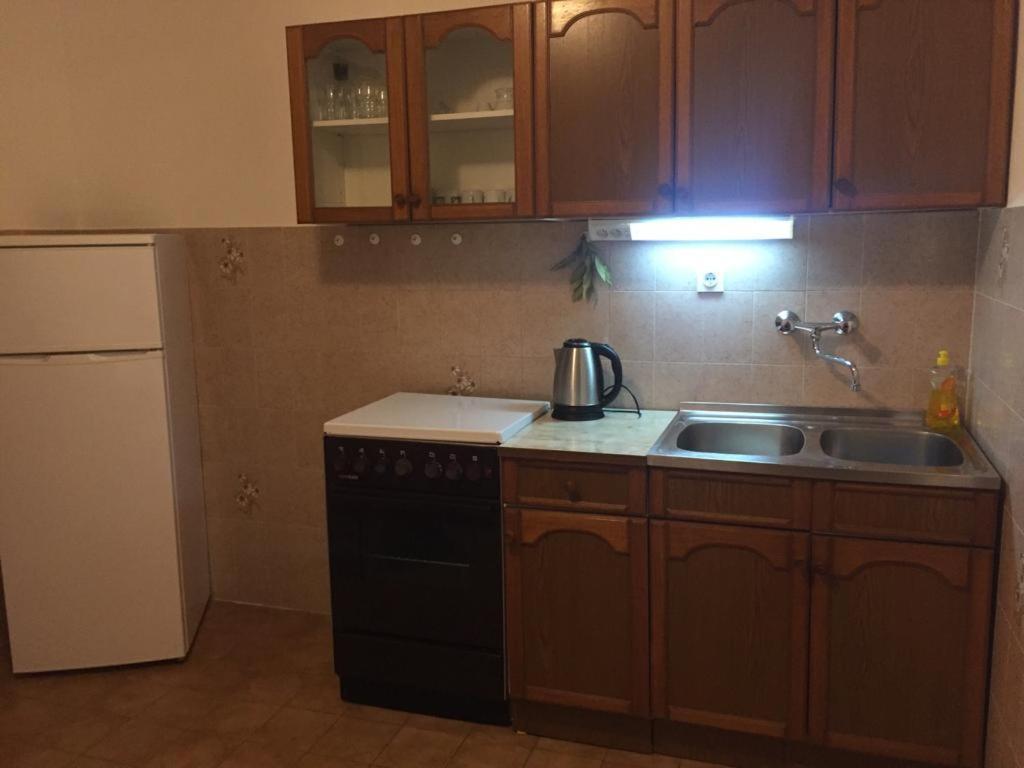 Apartamento Sablic Marina  Exterior foto