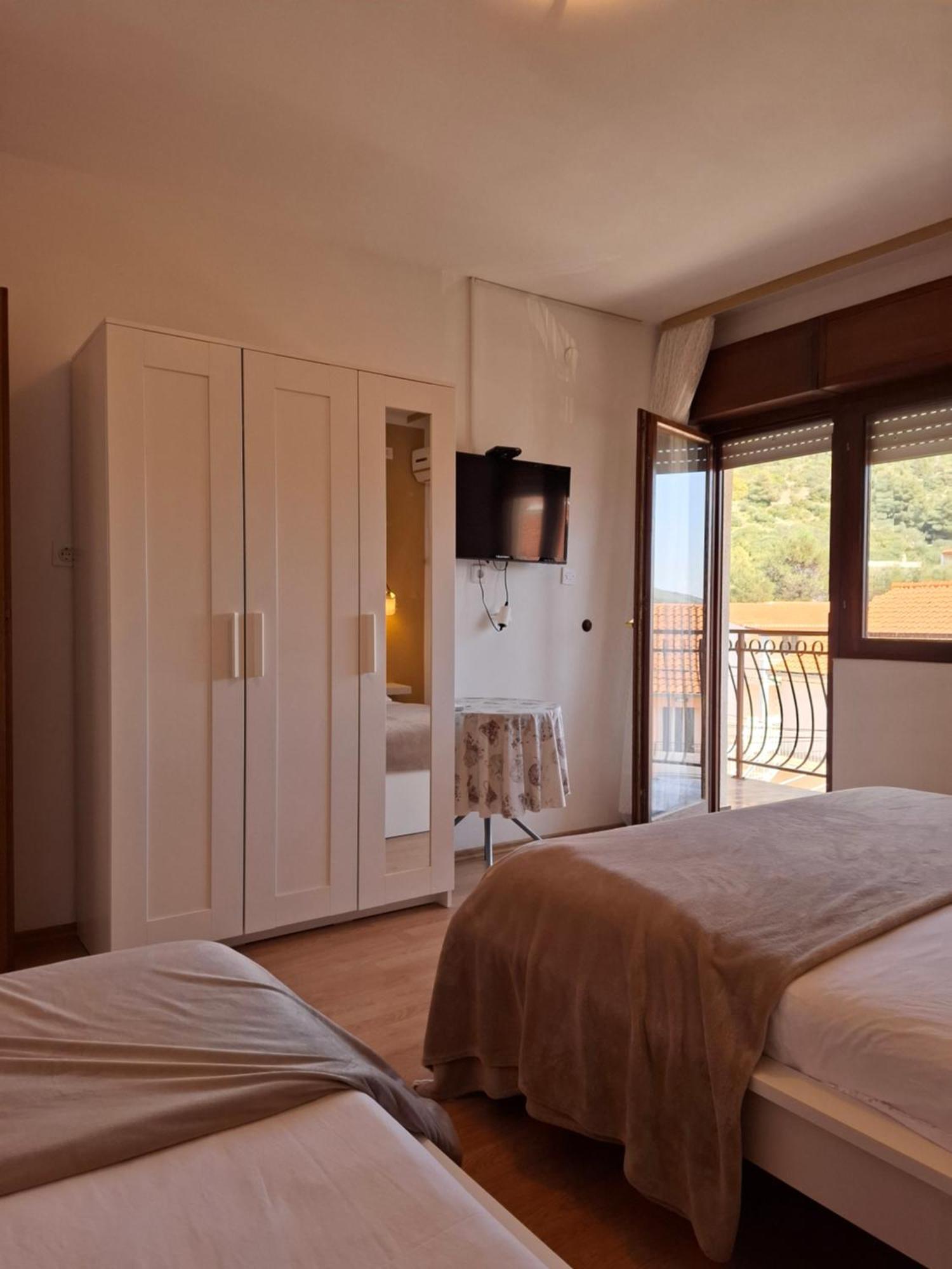 Apartamento Sablic Marina  Exterior foto