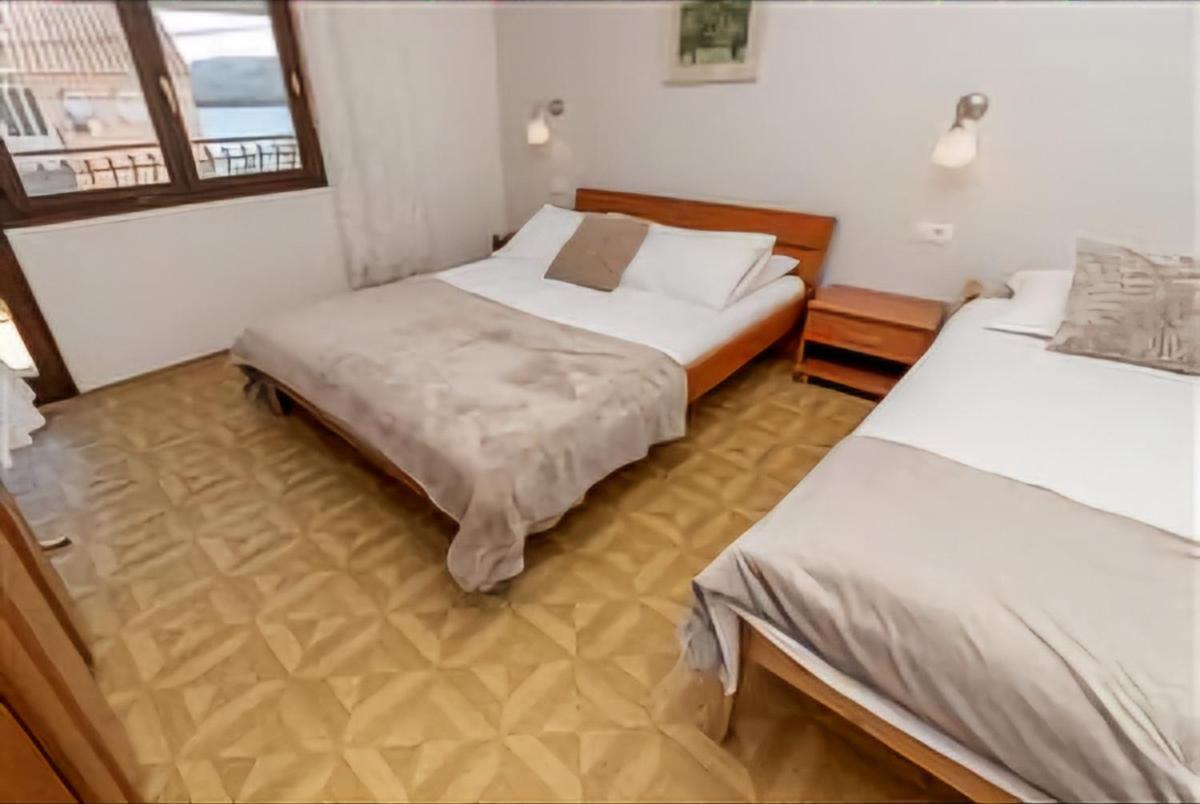 Apartamento Sablic Marina  Exterior foto