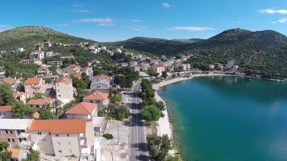 Apartamento Sablic Marina  Exterior foto